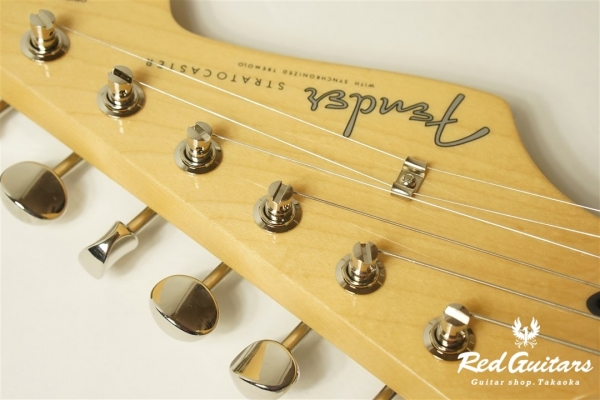 2021 Collection Made in Japan Hybrid II Stratocaster - Metallic 3-Color Sunburst